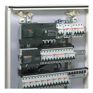 Автоматический выключатель Schneider Electric Acti9 4P 125А (C) 10кА (ШНАЙДЕР) Автоматический выключатель Schneider Electric Acti9 4P 125А (C) 10кА (ШНАЙДЕР)