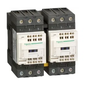 Реверсивный контактор Schneider Electric TeSys LC2D EVERLINK 3P 65А 440/380В AC 30кВт (ШНАЙДЕР) Реверсивный контактор Schneider Electric TeSys LC2D EVERLINK 3P 65А 440/380В AC 30кВт (ШНАЙДЕР)